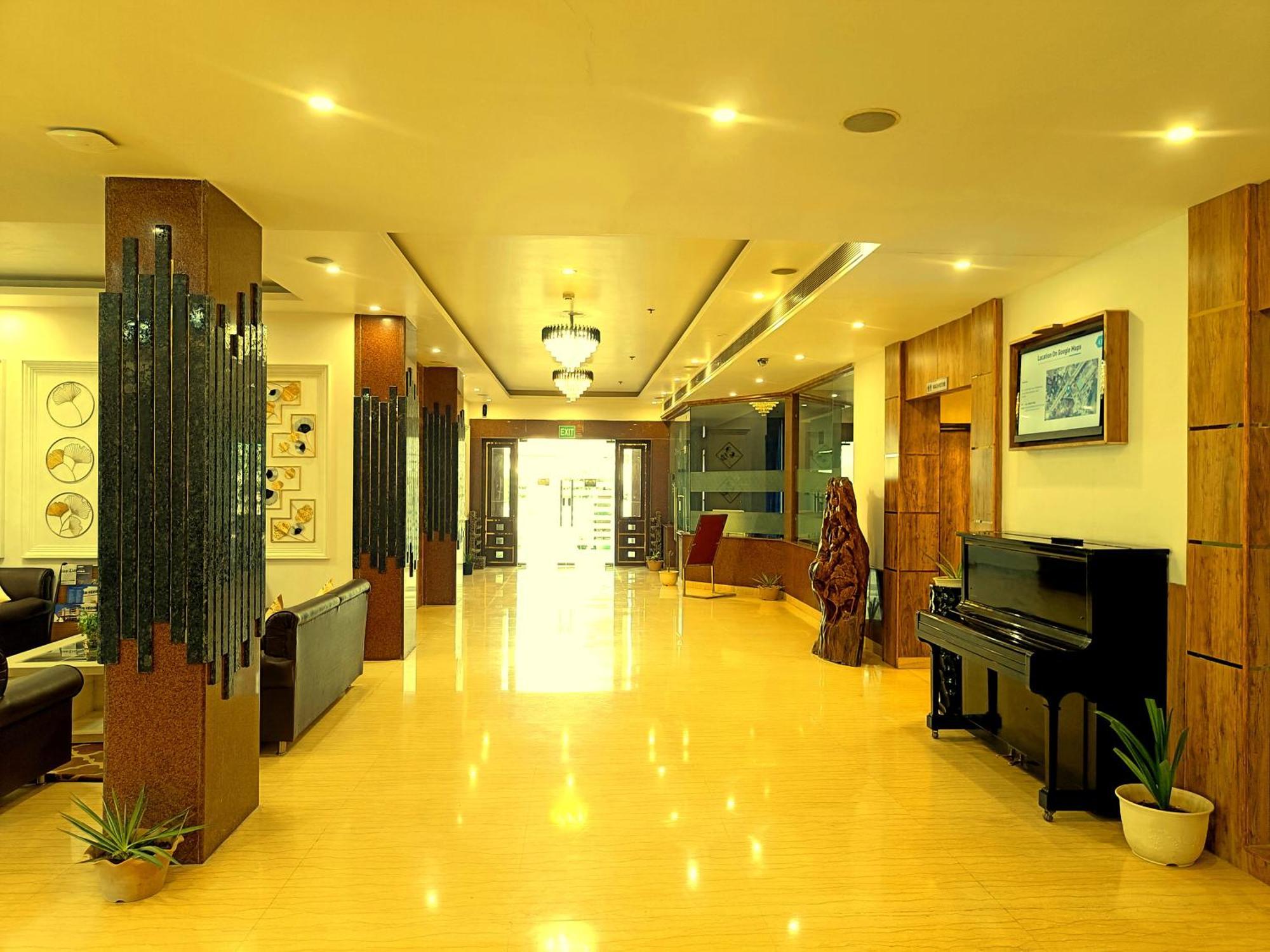 Days Hotel By Wyndham Neemrana Exterior photo