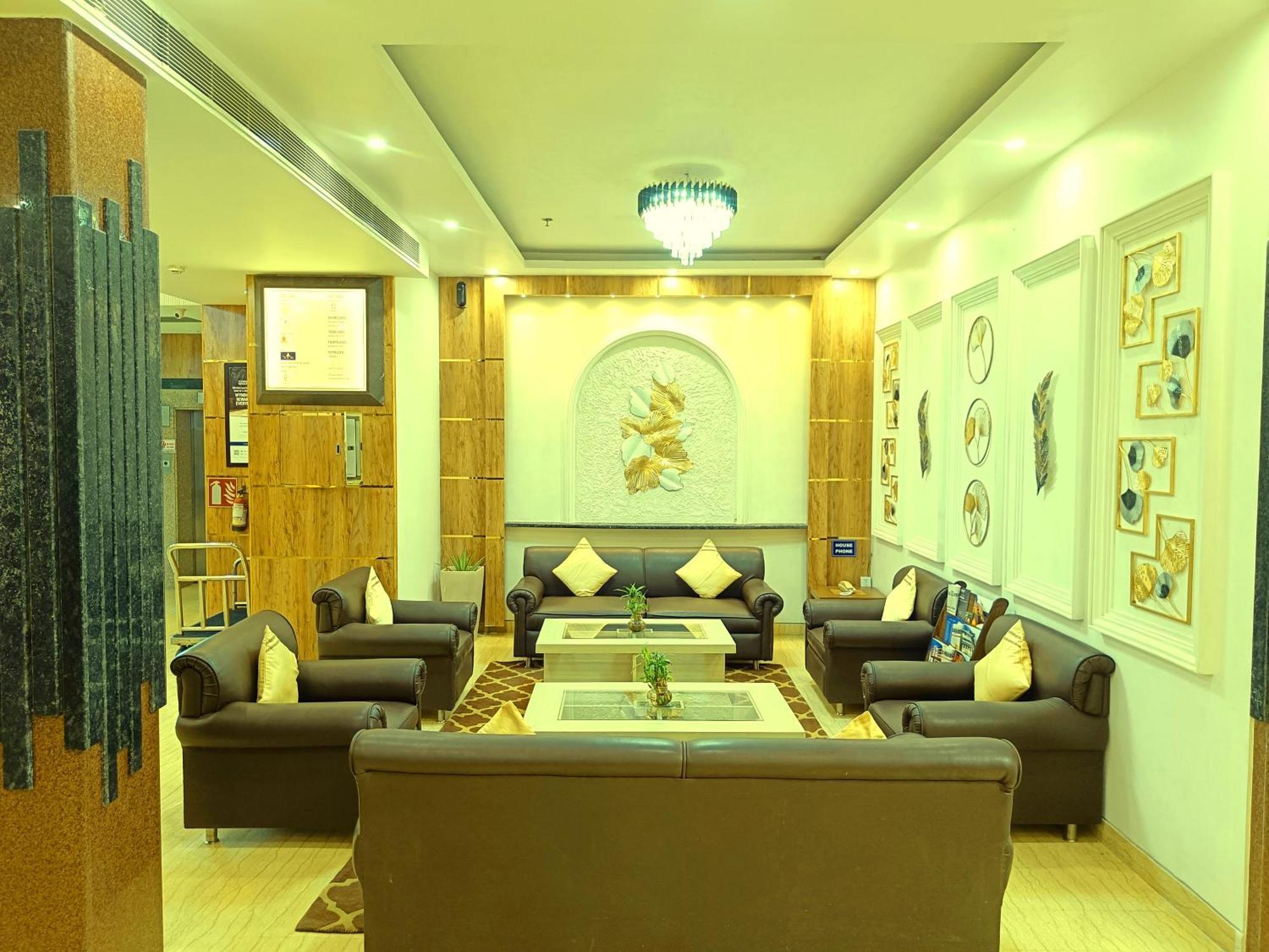 Days Hotel By Wyndham Neemrana Exterior photo
