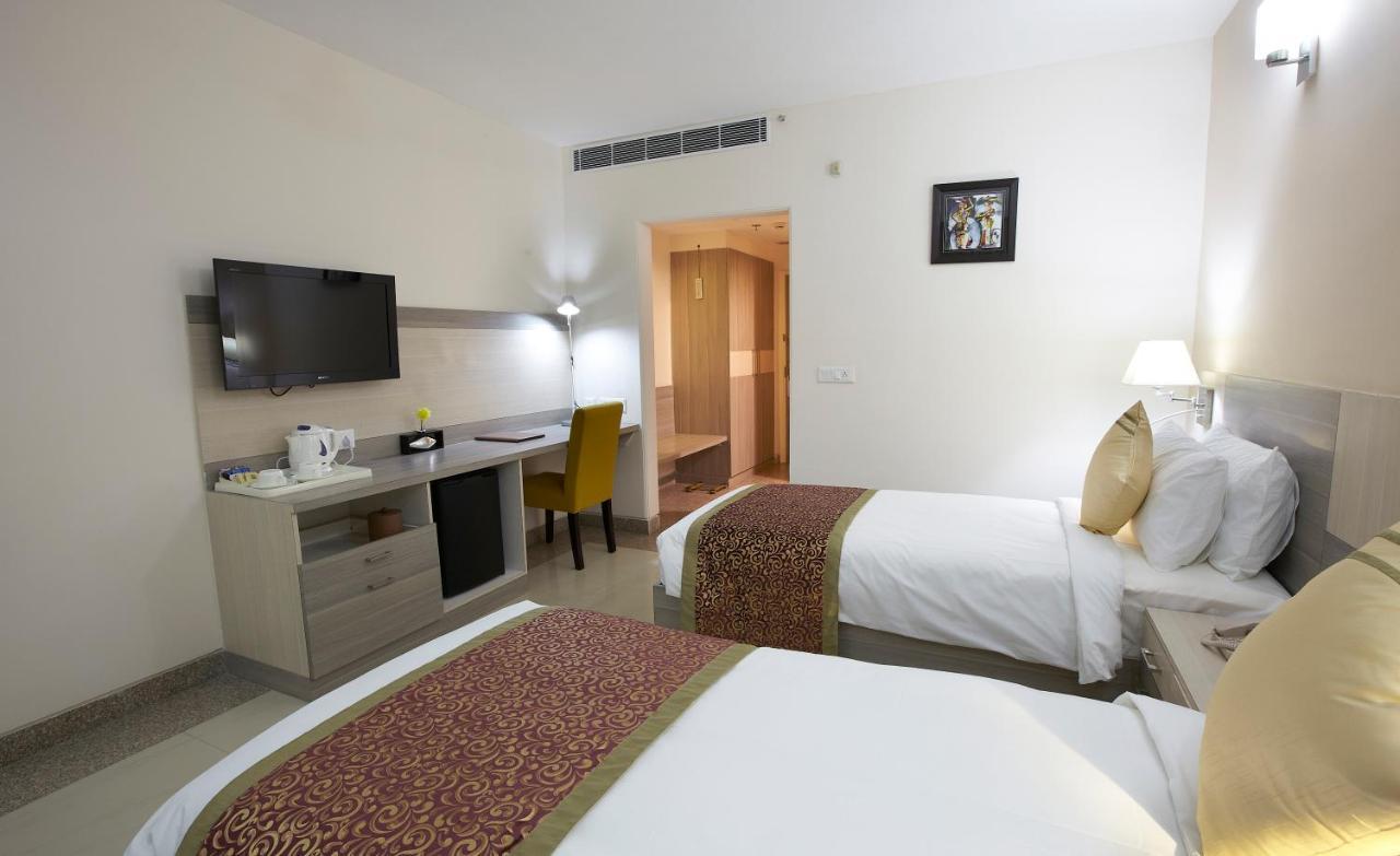 Days Hotel By Wyndham Neemrana Exterior photo